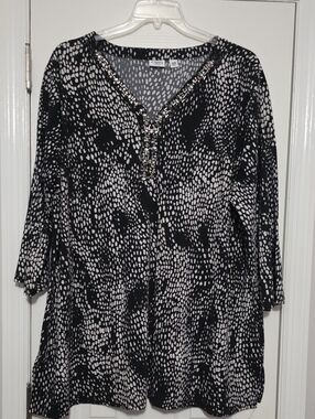 Cato Black & White Beaded V-Neck Tunic Top